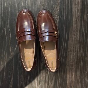 Elegant Brown Leather Loafers